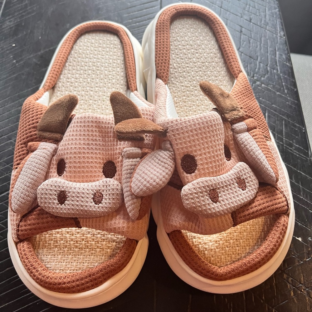 Women's Brown Cow Plush Slide Slippers - Cute Open-Toe Comfort- New without box